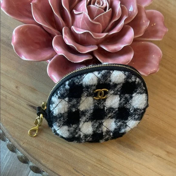 Chanel RARE Authentic Tweed Black/White Coin Purse/ Keychain